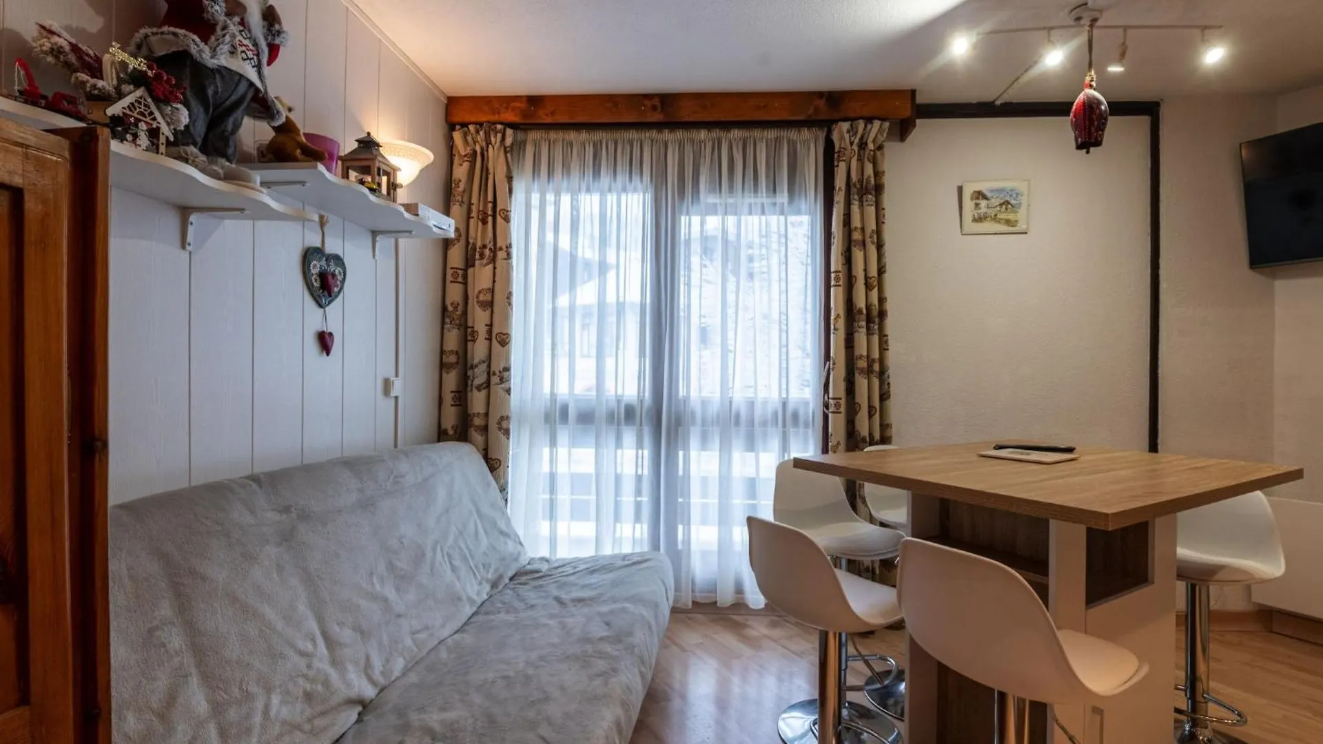 Apartment Praz Des Esserts By Interhome Morillon France